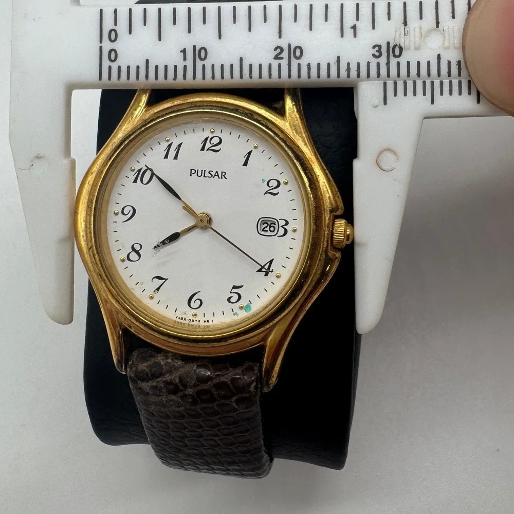 Pulsar Womens Gold Tone Date Watch VX82-0AR0 Brown Leather Strap needs bat